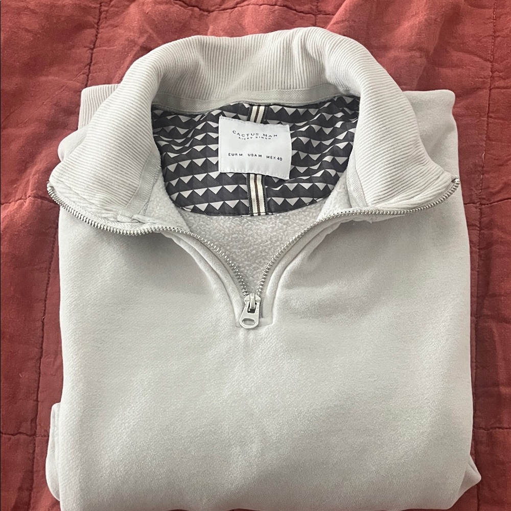 Men's Light Gray Zip-Up Sweater
